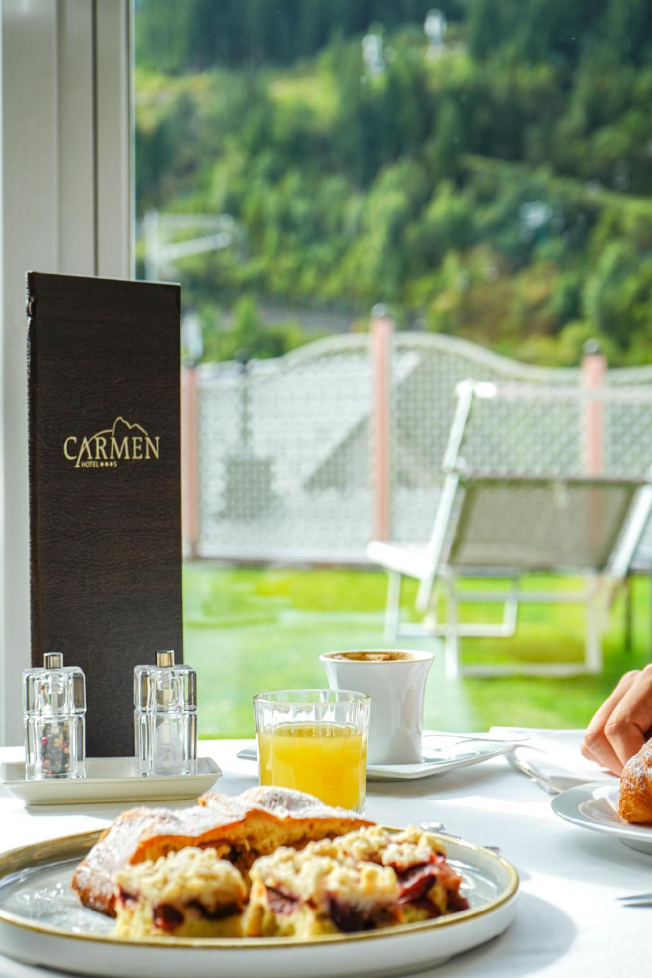 Hotel Carmen Dolomites Santa Cristina Val Gardena Exterior photo